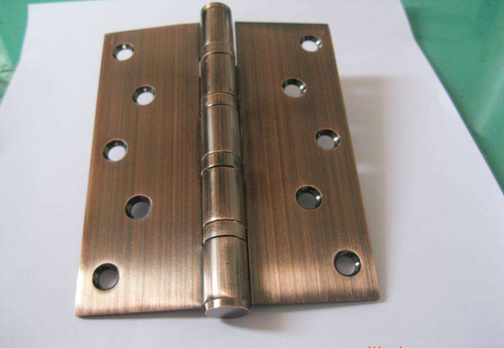 金屬合頁水性罩光漆.jpg 金屬合頁水性罩光漆.jpg